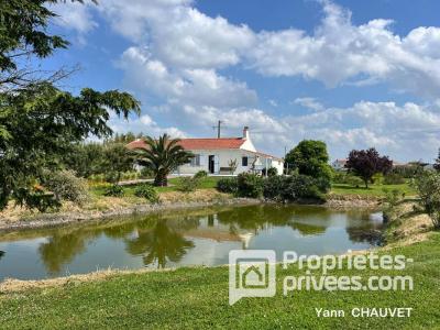 For sale Beauvoir-sur-mer 5 rooms 93 m2 Vendee (85230) photo 0