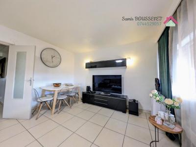 For sale Marseille-3eme-arrondissement 3 rooms 55 m2 Bouches du Rhone (13003) photo 3