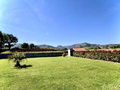 For sale Saint-jean-pied-de-port 3 rooms 53 m2 Pyrenees atlantiques (64220) photo 0