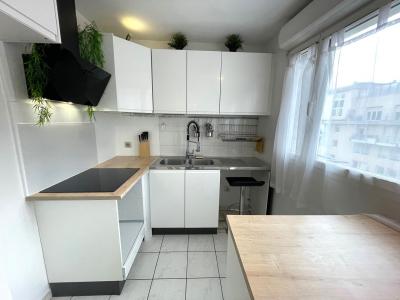 Louer Appartement 38 m2 Courbevoie