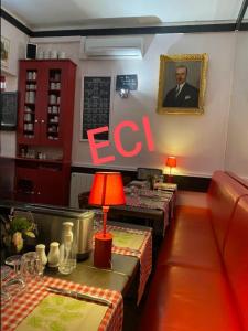 For sale Paris-7eme-arrondissement 80 m2 Paris (75007) photo 1