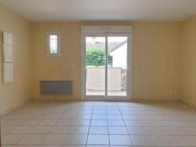 For rent Norville 1 room 30 m2 Essonne (91290) photo 0