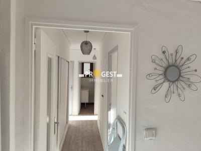 For rent Gardanne 3 rooms 53 m2 Bouches du Rhone (13120) photo 2