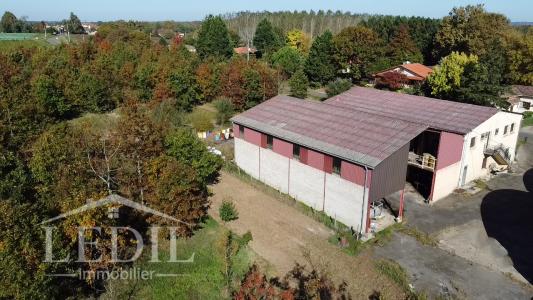 Acheter Local commercial 1750 m2 Monclar