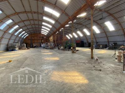 Acheter Local commercial Monclar 356500 euros