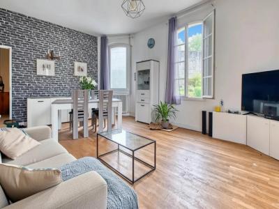 For sale Saint-astier 5 rooms 130 m2 Dordogne (24110) photo 0