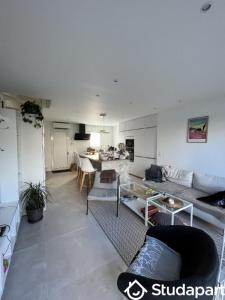 For rent Talence 1 room 11 m2 Gironde (33400) photo 0