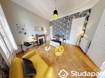 Louer Appartement 140 m2 Bordeaux