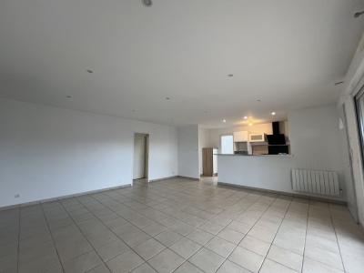 For sale 4 rooms 88 m2 Herault (34400) photo 1