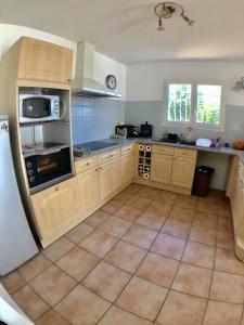 For sale LAC SALONIQUE 4 rooms 96 m2 Gard (30240) photo 3