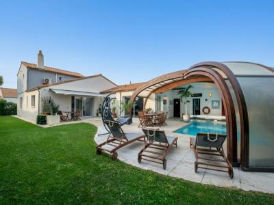 For sale Rochelle 7 rooms 296 m2 Charente maritime (17000) photo 0