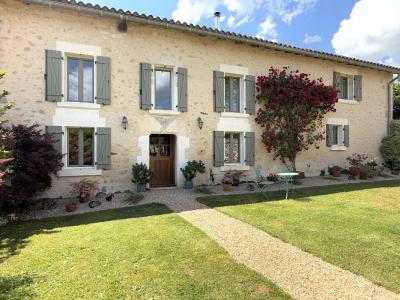For sale Leguillac-de-cercles 8 rooms 360 m2 Dordogne (24340) photo 0