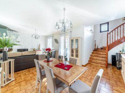 For sale Jons 5 rooms 170 m2 Rhone (69330) photo 4