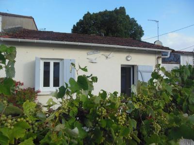For sale Vaux-sur-mer 5 rooms 58 m2 Charente maritime (17640) photo 0