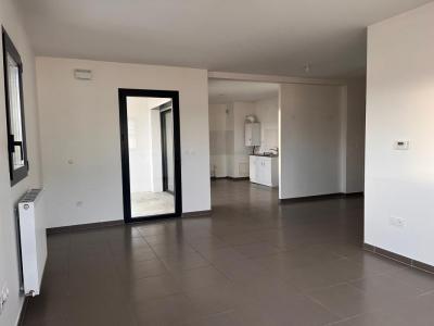 For rent Valence 3 rooms 72 m2 Drome (26000) photo 1