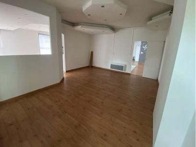 Louer Local commercial Saint-etienne 14400 euros