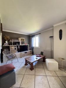 For sale Tassin-la-demi-lune 4 rooms 83 m2 Rhone (69160) photo 2