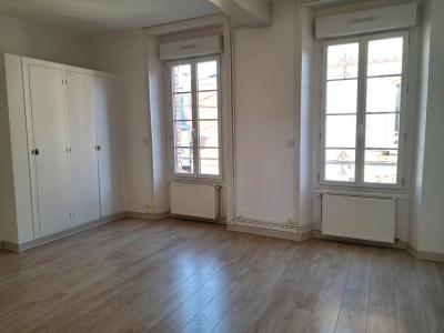 For sale 2 rooms 42 m2 Yonne (89100) photo 0