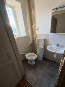 For sale Vichy 4 rooms 86 m2 Allier (03200) photo 3