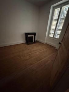 For sale Vichy 4 rooms 86 m2 Allier (03200) photo 4