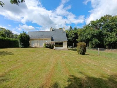 For sale Saint-goazec 6 rooms 141 m2 Finistere (29520) photo 0