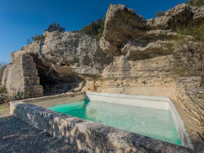 For sale Bonnieux 7 rooms 215 m2 Vaucluse (84480) photo 0