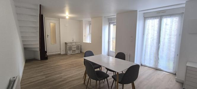 For sale Tonnay-charente 3 rooms 77 m2 Charente maritime (17430) photo 0