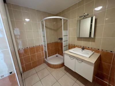 Louer Appartement Saint-denis 712 euros