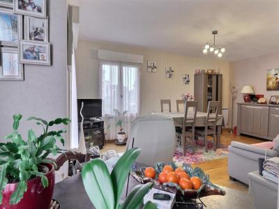 For sale Angers 3 rooms 70 m2 Maine et loire (49000) photo 2