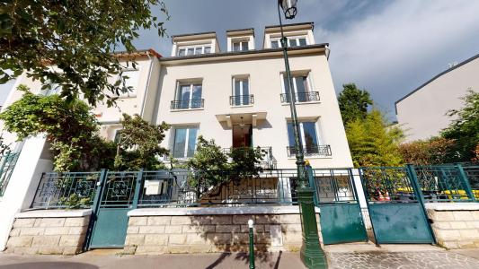 Louer Appartement 440 m2 Puteaux