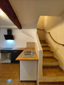 For rent Carpentras 2 rooms 37 m2 Vaucluse (84200) photo 2