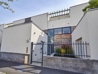 Louer Parking 12 m2 Reims