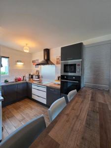 For sale Erdeven 4 rooms 68 m2 Morbihan (56410) photo 1