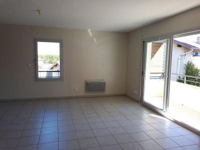 For rent Chambeon 3 rooms 65 m2 Loire (42110) photo 0