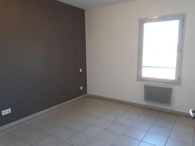 Louer Appartement Chambeon 610 euros
