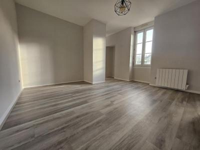 For rent Dijon 2 rooms 35 m2 Cote d'or (21000) photo 0