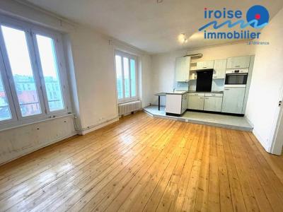 For sale Brest 2 rooms 47 m2 Finistere (29200) photo 0