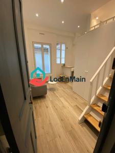 Louer Appartement 23 m2 Paris-10eme-arrondissement