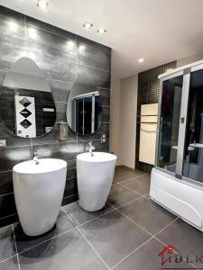 Acheter Appartement 146 m2 Oyonnax