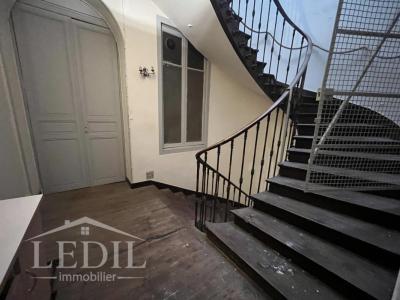 Acheter Immeuble 218 m2 Condom