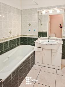 For sale Sables-d'olonne 3 rooms 69 m2 Vendee (85100) photo 3