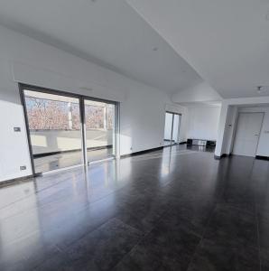 For sale NOTRE DAME 6 rooms 224 m2 Gard (30900) photo 0