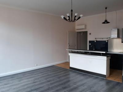 For sale CENTRE HISTORIQUE 2 rooms 64 m2 Tarn et garonne (82000) photo 0