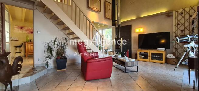 For sale Aubiers 9 rooms 153 m2 Deux sevres (79250) photo 0