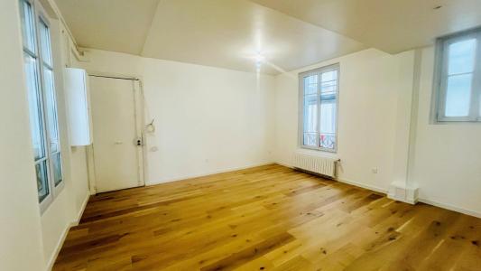 For sale Paris-18eme-arrondissement 2 rooms 38 m2 Paris (75018) photo 2