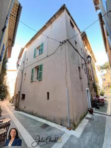 For sale Chateaudouble 5 rooms 100 m2 Var (83300) photo 2