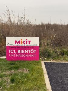 For sale Suippes 700 m2 Marne (51600) photo 0