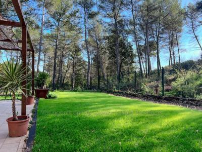 For sale Greasque 5 rooms 140 m2 Bouches du Rhone (13850) photo 1