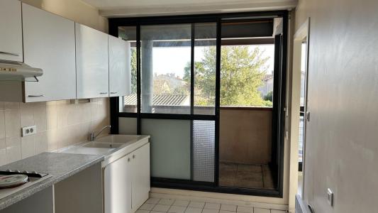 For sale Montauban 3 rooms 75 m2 Tarn et garonne (82000) photo 0