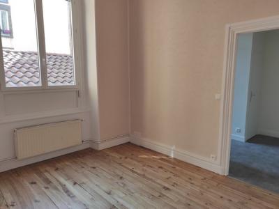 For rent Clermont-ferrand 3 rooms 41 m2 Puy de dome (63000) photo 3